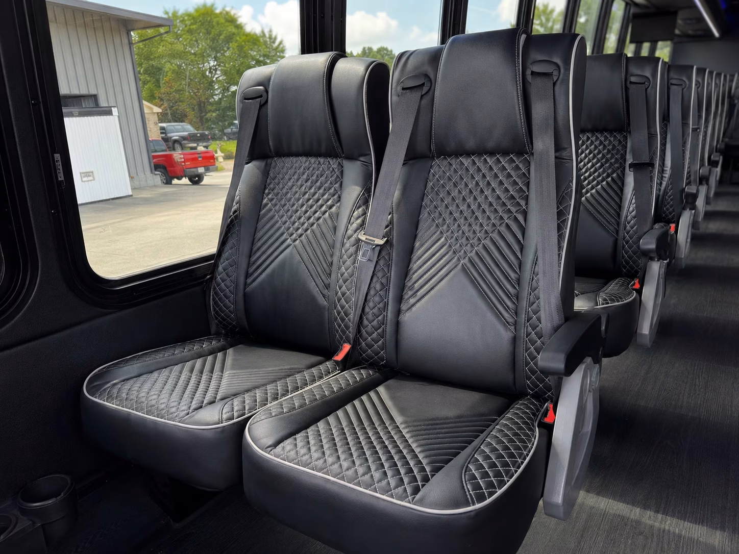 charter bus rentals for duluth city and county government events
