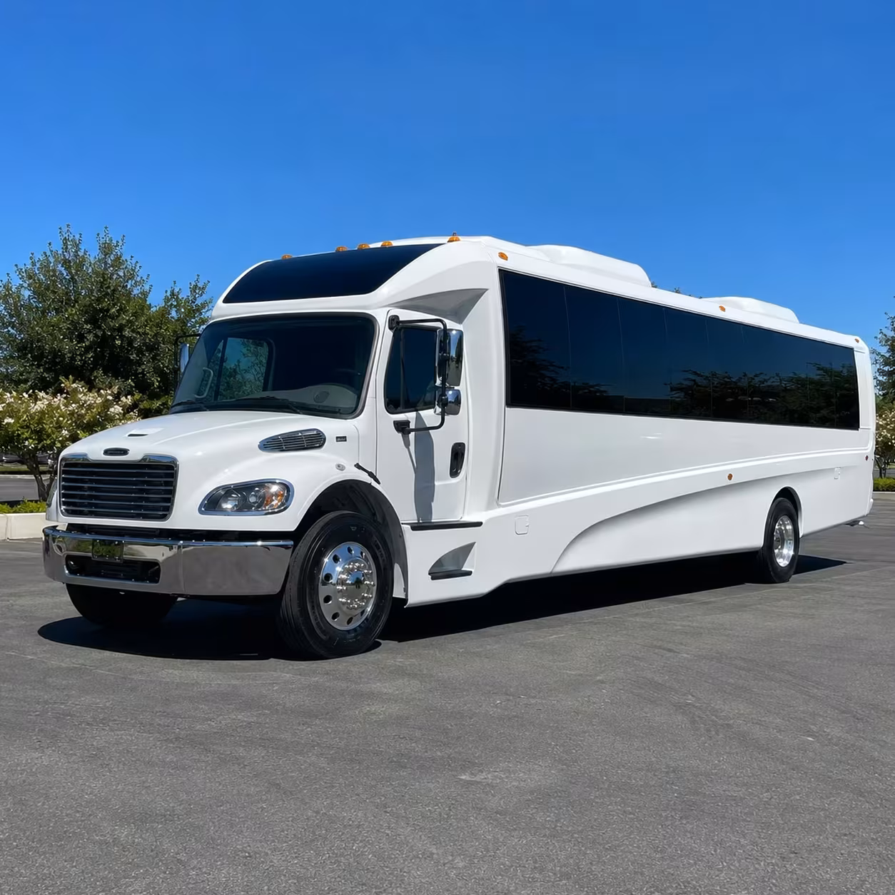 duluth 25 passenger minibus rental