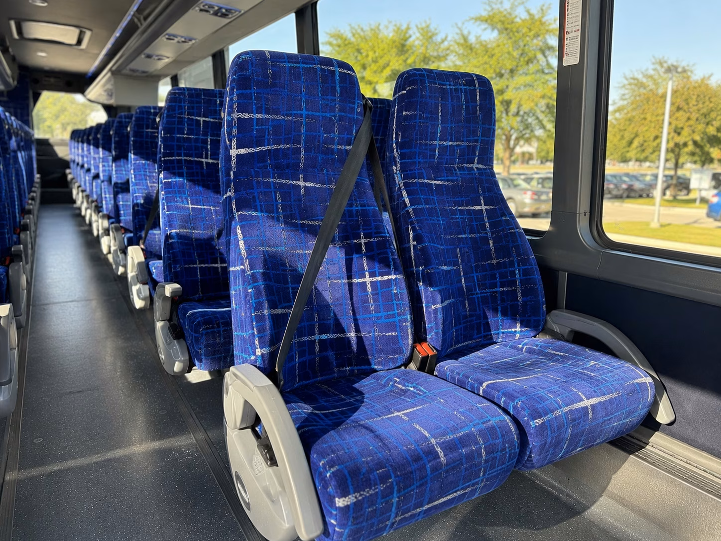 duluth charter bus rental interior
