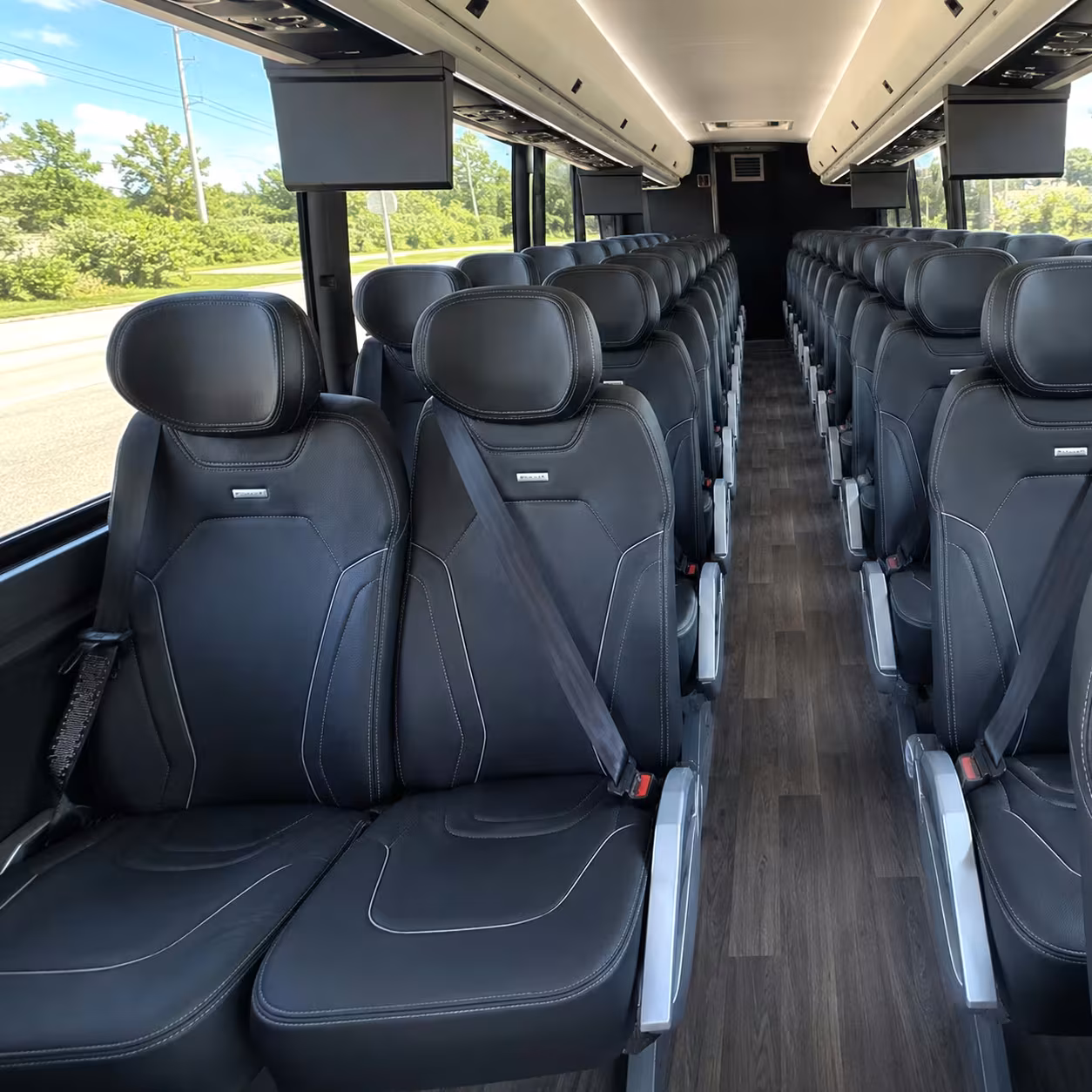 duluth charter bus rental